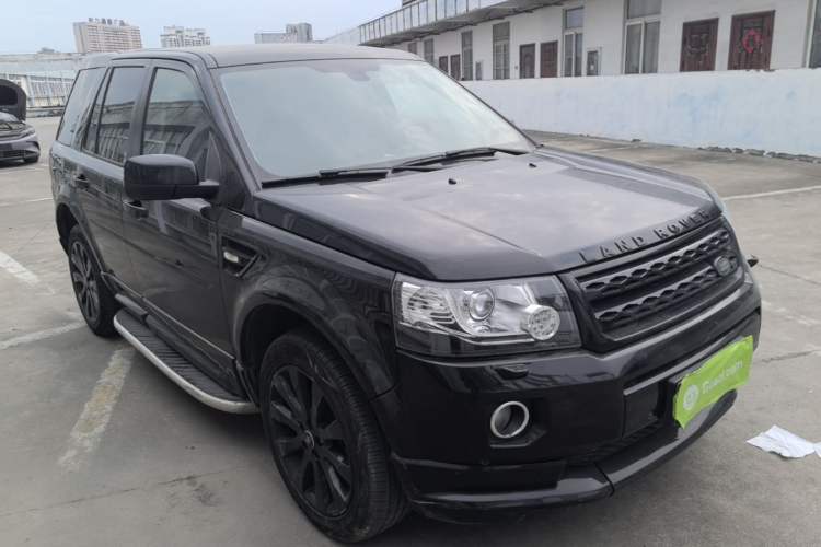 Used Land Rover Freelander 2 2015 2.0T Si4 HSE Luxury Collector's Edition Front Right 45 Deg