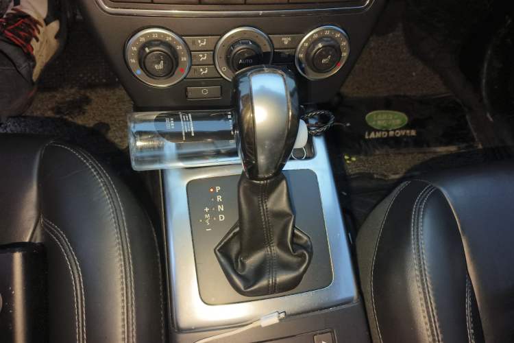 Used Land Rover Freelander 2 2015 2.0T Si4 HSE Luxury Collector's Edition Gear Lever