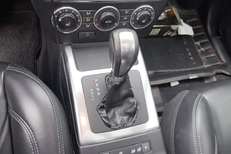 Used Land Rover Freelander 2 2015 2.0T Si4 HSE Luxury Collector's Edition Gear Lever