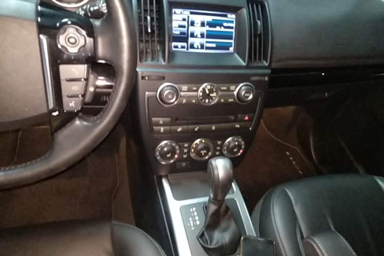 Used Land Rover Freelander 2 2015 2.0T Si4 HSE Luxury Collector's Edition Gear Lever