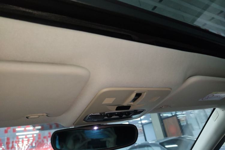 Used Land Rover Freelander 2 2015 2.0T Si4 HSE Luxury Collector's Edition Headliner