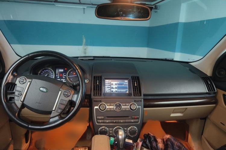 Used Land Rover Freelander 2 2015 2.2T SD4 XS Collector's Edition Interior 2