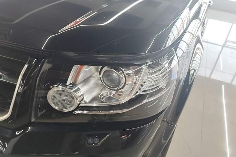 Used Land Rover Freelander 2 2015 2.0T Si4 HSE Luxury Collector's Edition Left Front Headlight