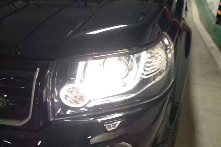Used Land Rover Freelander 2 2015 2.0T Si4 HSE Luxury Collector's Edition Left Front Headlight