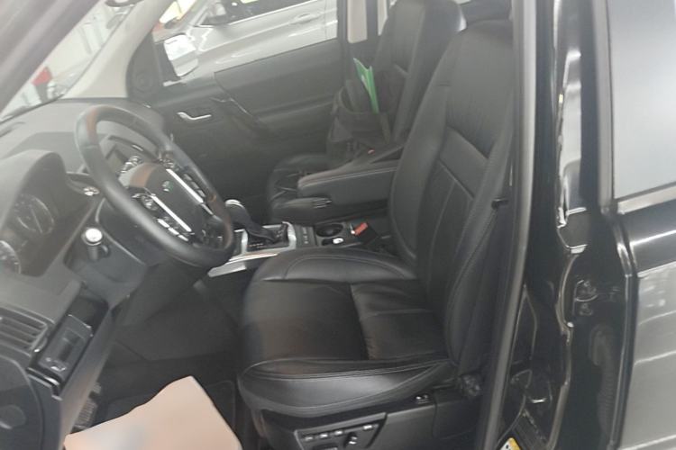 Used Land Rover Freelander 2 2015 2.0T Si4 HSE Luxury Collector's Edition Left Front Seat