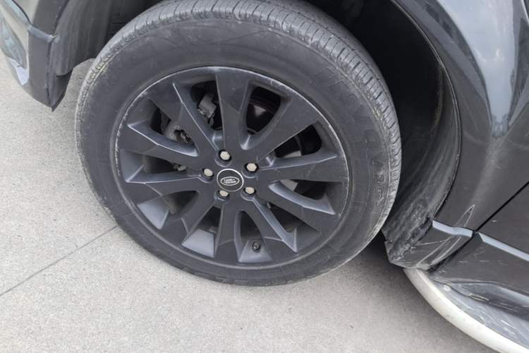 Used Land Rover Freelander 2 2015 2.0T Si4 HSE Luxury Collector's Edition Left Front Wheel Hub