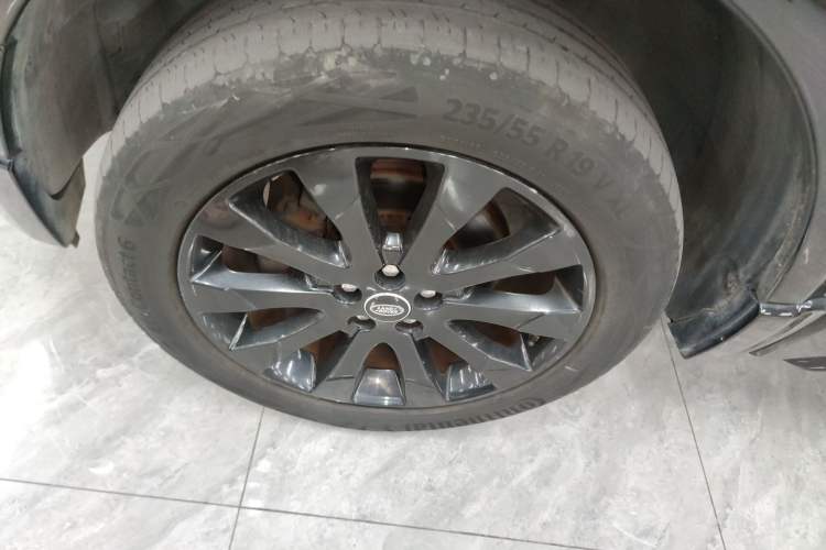 Used Land Rover Freelander 2 2015 2.0T Si4 HSE Luxury Collector's Edition Left Front Wheel Hub