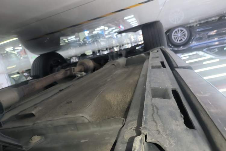 Used Land Rover Freelander 2 2015 2.0T Si4 HSE Luxury Collector's Edition Left Side Sill