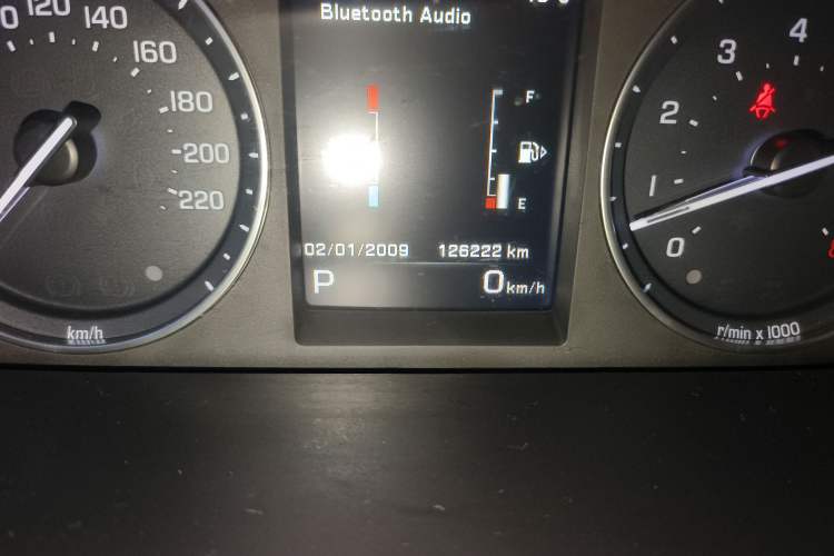 Used Land Rover Freelander 2 2015 2.0T Si4 HSE Luxury Collector's Edition Odometer Close Up