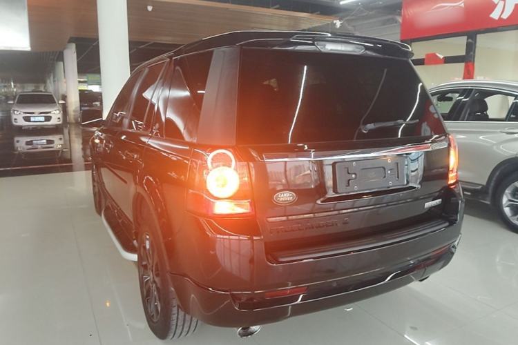 Used Land Rover Freelander 2 2015 2.0T Si4 HSE Luxury Collector's Edition Rear Left 45 Deg