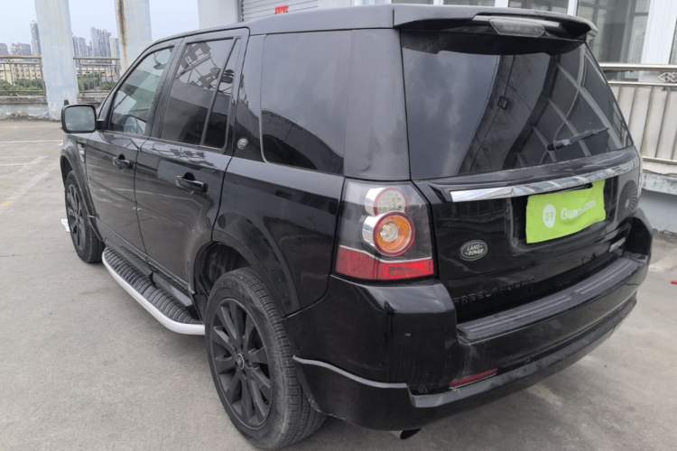 Used Land Rover Freelander 2 2015 2.0T Si4 HSE Luxury Collector's Edition Rear Left 45 Deg