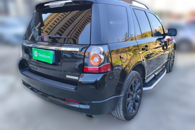 Used Land Rover Freelander 2 2015 2.0T Si4 HSE Luxury Collector's Edition Rear Right 45 Deg