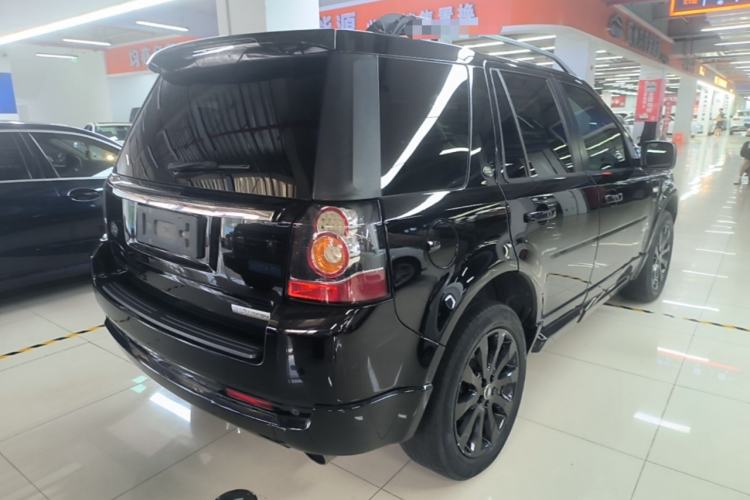 Used Land Rover Freelander 2 2015 2.0T Si4 HSE Luxury Collector's Edition Rear Right 45 Deg
