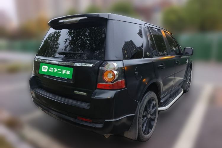 Used Land Rover Freelander 2 2015 2.0T Si4 HSE Luxury Collector's Edition Rear Right 45 Deg