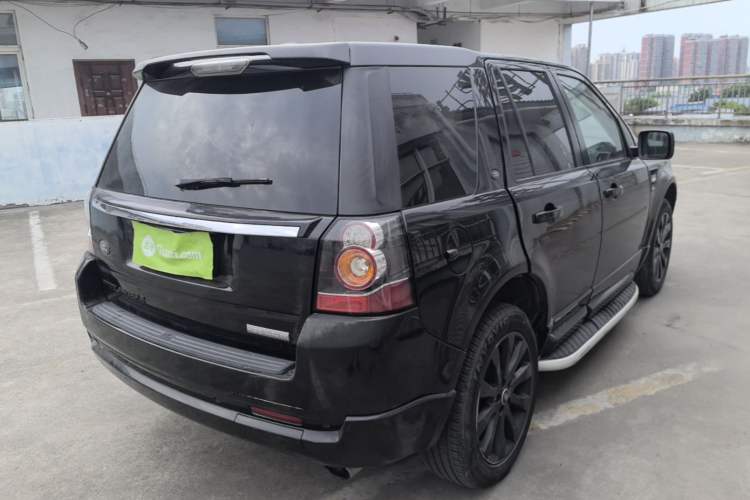 Used Land Rover Freelander 2 2015 2.0T Si4 HSE Luxury Collector's Edition Rear Right 45 Deg