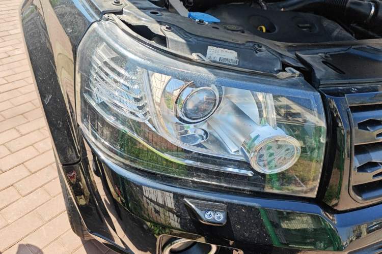 Used Land Rover Freelander 2 2015 2.0T Si4 XS Collection Edition Right Front Headlight