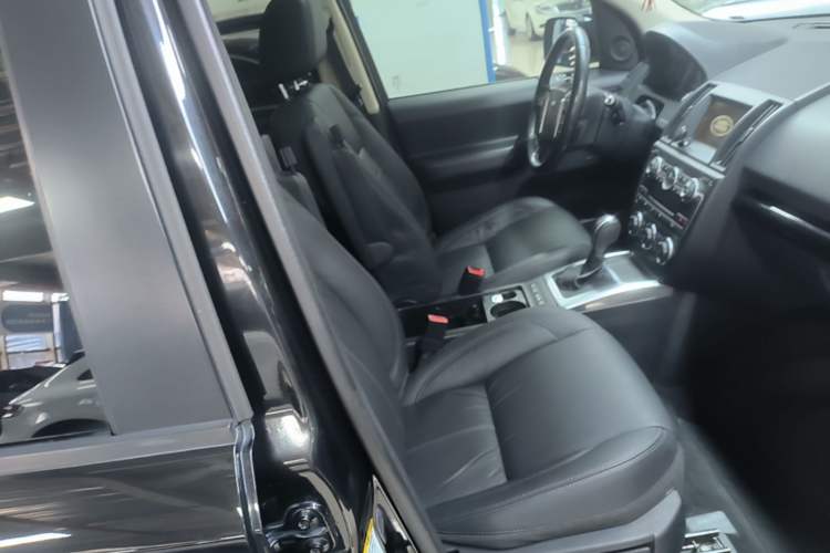 Used Land Rover Freelander 2 2015 2.0T Si4 HSE Luxury Collector's Edition Right Front Seat