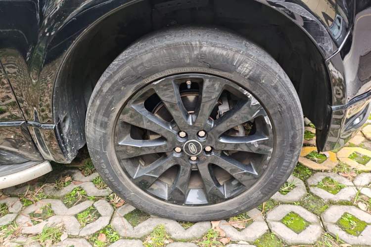 Used Land Rover Freelander 2 2015 2.0T Si4 HSE Luxury Collector's Edition Right Front Wheel Hub