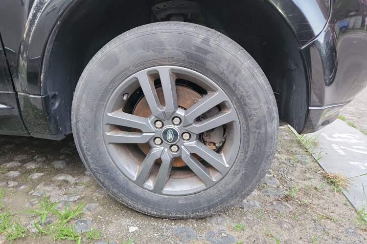 Used Land Rover Freelander 2 2015 2.0T Si4 XS Collection Edition Right Front Wheel Hub