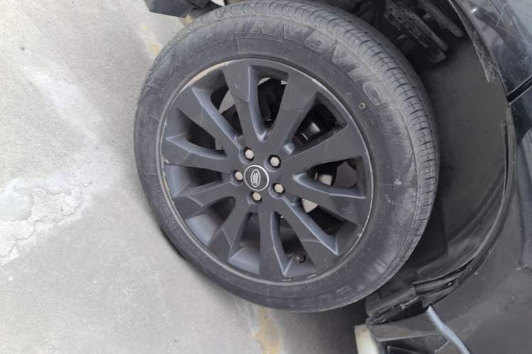 Used Land Rover Freelander 2 2015 2.0T Si4 HSE Luxury Collector's Edition Right Rear Wheel Hub