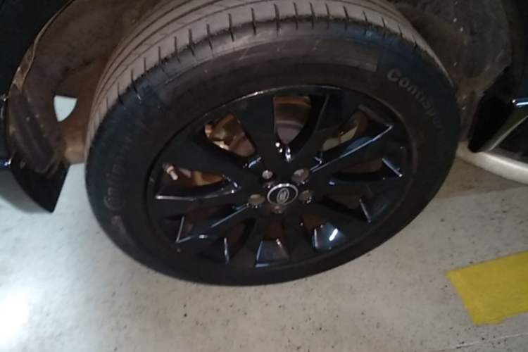 Used Land Rover Freelander 2 2015 2.0T Si4 HSE Luxury Collector's Edition Right Rear Wheel Hub