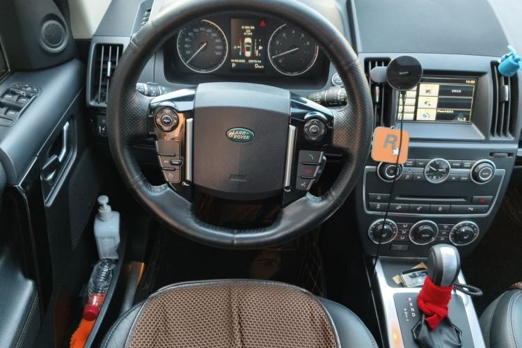 Used Land Rover Freelander 2 2015 2.0T Si4 HSE Luxury Collector's Edition Steering Wheel