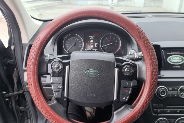 Used Land Rover Freelander 2 2015 2.0T Si4 HSE Luxury Collector's Edition Steering Wheel