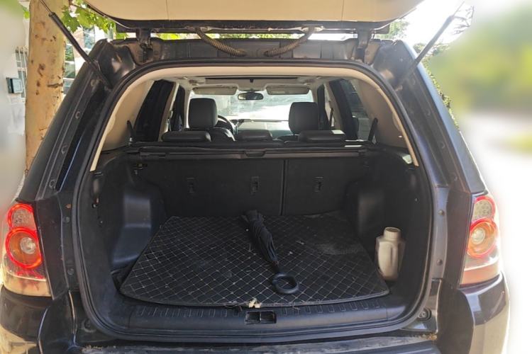 Used Land Rover Freelander 2 2015 2.0T Si4 HSE Luxury Collector's Edition Trunk