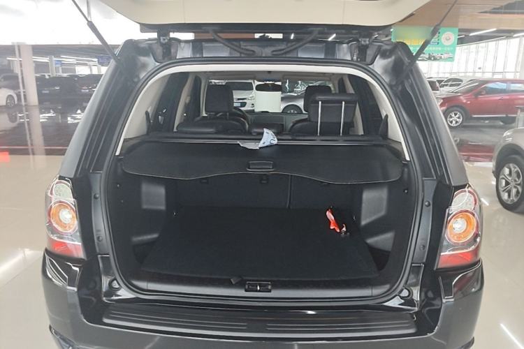 Used Land Rover Freelander 2 2015 2.0T Si4 HSE Luxury Collector's Edition Trunk