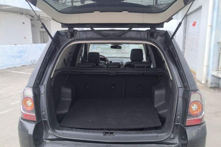 Used Land Rover Freelander 2 2015 2.0T Si4 HSE Luxury Collector's Edition Trunk
