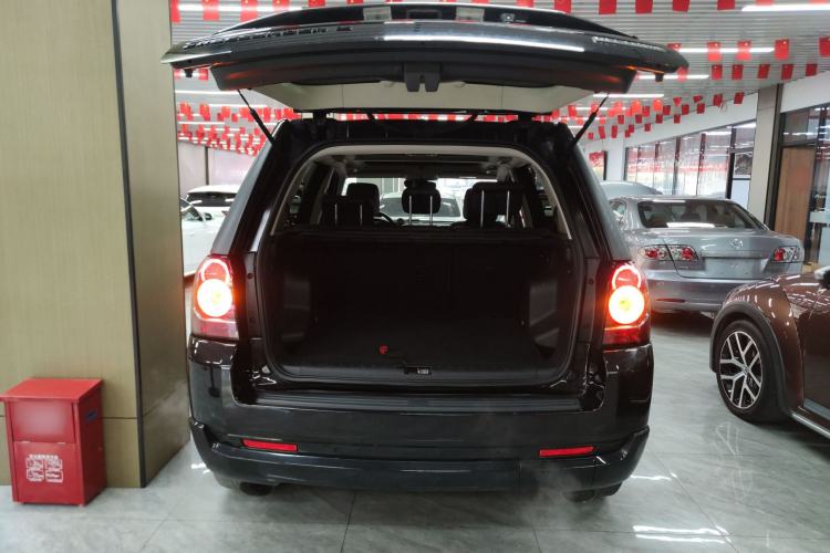 Used Land Rover Freelander 2 2015 2.0T Si4 HSE Luxury Collector's Edition Trunk