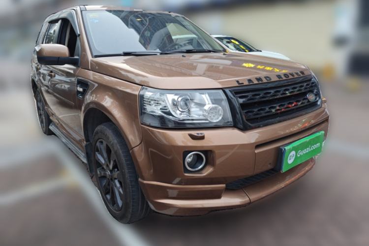 Used Land Rover Freelander 2 2015 2.0T Si4 HSE Luxury Collector's Edition Front Right 45 Deg