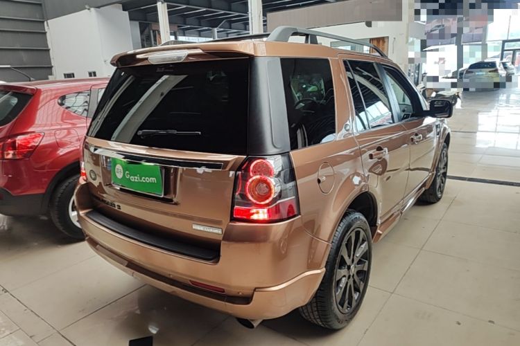 Used Land Rover Freelander 2 2015 2.0T Si4 HSE Luxury Collector's Edition Rear Right 45 Deg