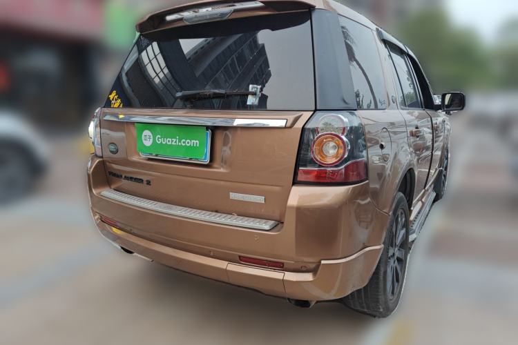 Used Land Rover Freelander 2 2015 2.0T Si4 HSE Luxury Collector's Edition Rear Right 45 Deg