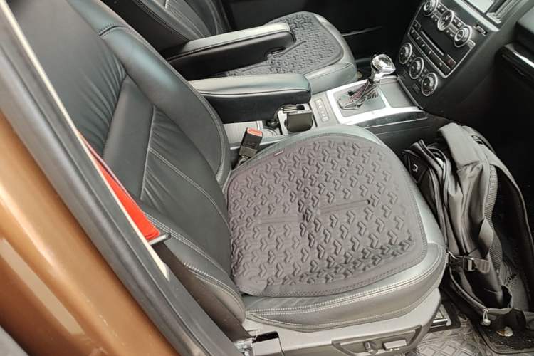 Used Land Rover Freelander 2 2015 2.0T Si4 HSE Luxury Collector's Edition Right Front Seat