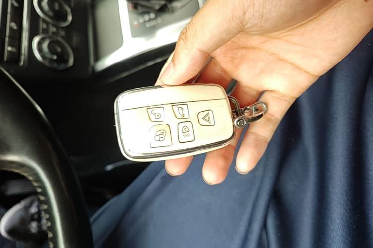 Used Land Rover Freelander 2 2015 2.0T Si4 HSE Luxury Collector's Edition Vehicle Key