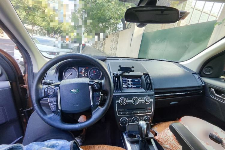 Used Land Rover Freelander 2 2015 2.0T Si4 HSE Luxury Collector's Edition Center Console