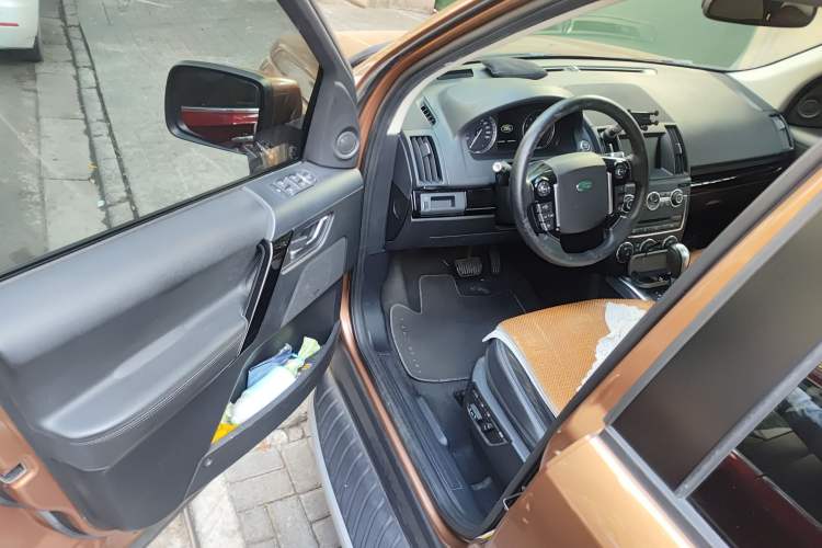 Used Land Rover Freelander 2 2015 2.0T Si4 HSE Luxury Collector's Edition Driver Seat