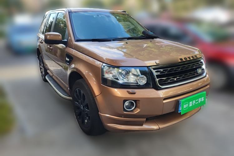 Used Land Rover Freelander 2 2015 2.0T Si4 HSE Luxury Collector's Edition Front Right 45 Deg