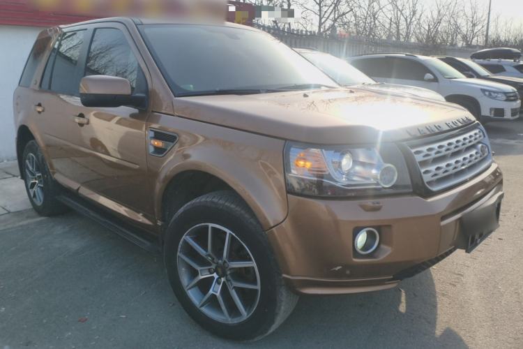 Used Land Rover Freelander 2 2015 2.0T Si4 XS Collection Edition Front Right 45 Deg