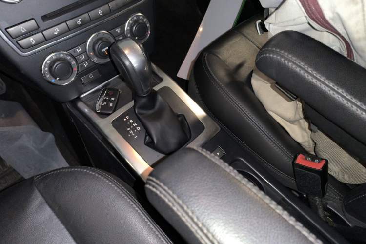 Used Land Rover Freelander 2 2015 2.0T Si4 XS Collection Edition Gear Lever