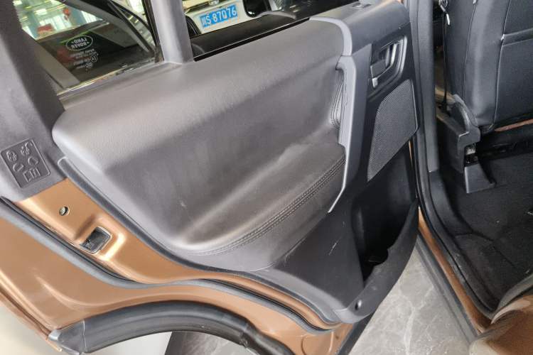 Used Land Rover Freelander 2 2015 2.0T Si4 XS Collection Edition Left Rear Door Interior
