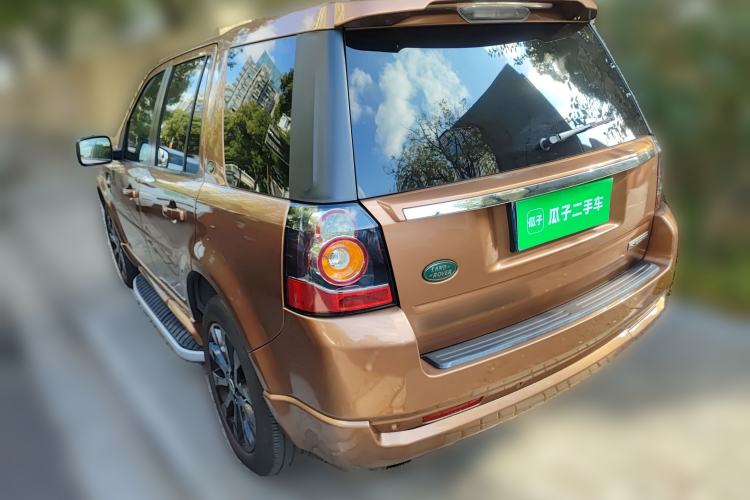 Used Land Rover Freelander 2 2015 2.0T Si4 HSE Luxury Collector's Edition Rear Left 45 Deg