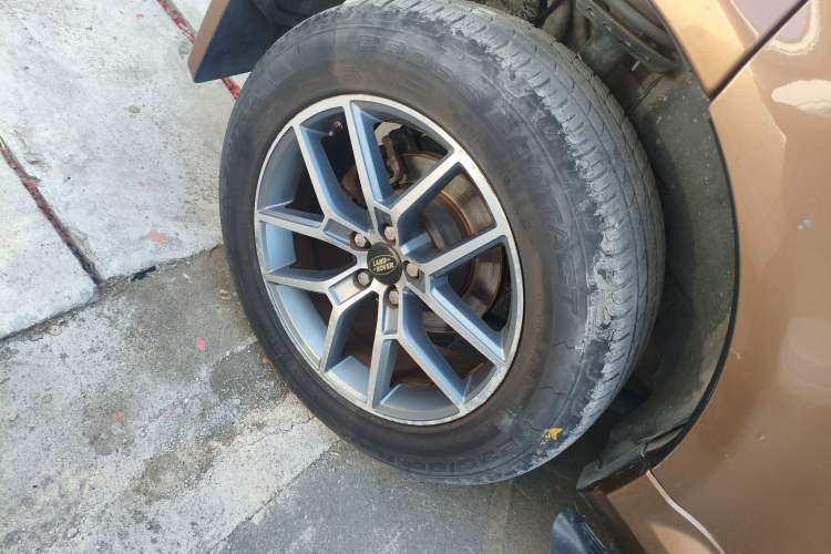 Used Land Rover Freelander 2 2015 2.0T Si4 XS Collection Edition Right Rear Wheel Hub