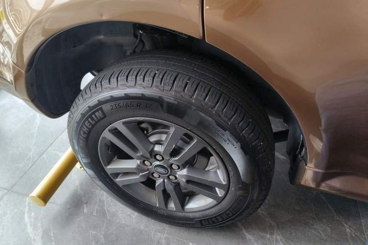Used Land Rover Freelander 2 2015 2.0T Si4 XS Collection Edition Right Rear Wheel Hub