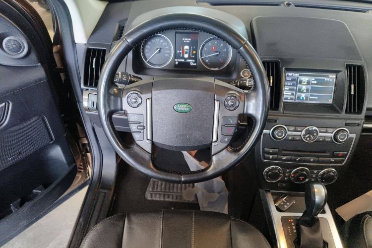 Used Land Rover Freelander 2 2015 2.0T Si4 XS Collection Edition Steering Wheel