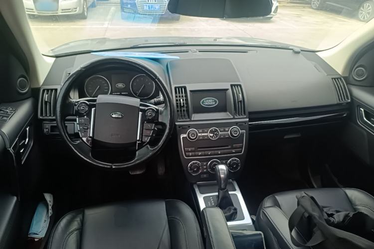Used Land Rover Freelander 2 2015 2.0T Si4 XS Collection Edition Center Console