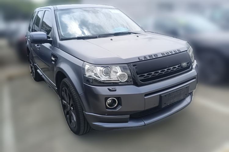 Used Land Rover Freelander 2 2015 2.0T Si4 XS Collection Edition Front Right 45 Deg