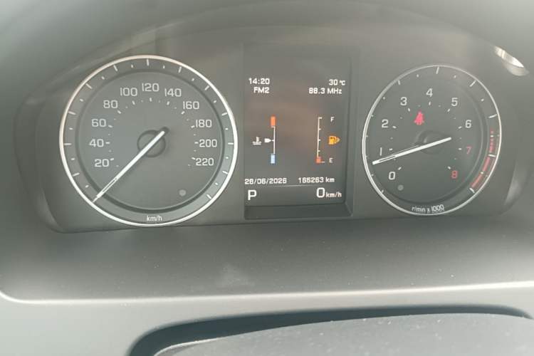 Used Land Rover Freelander 2 2015 2.0T Si4 XS Collection Edition Odometer Close Up