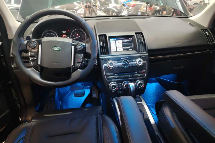 Used Land Rover Freelander 2 2015 2.0T Si4 HSE Luxury Collector's Edition Center Console